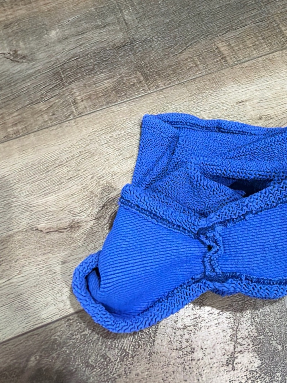 Hunza G Nancy one should one piece swimsuit in royal blue - Picture 4 of 6
